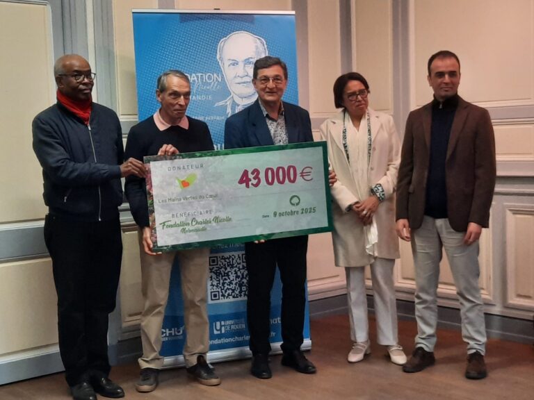 La remise don de 43000 euros s'est déroulée jeudi 9 octobre 2025 au Jardin des Plantes de Rouen